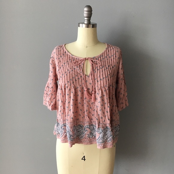 Abercrombie & Fitch Tops - Abercrombie and Fitch Babydoll Pink Top